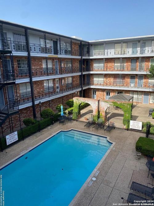 219-8401 N New Braunfels Ave, San Antonio, TX, 78209-1107 | Card Image