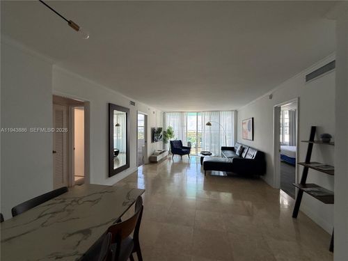 apt-12t-5101 Collins Ave, Miami Beach, FL, 33140-2726 | Card Image