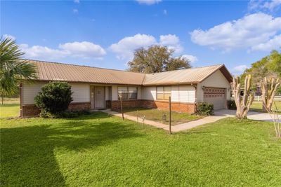 593 Nw 111 Th Lane, House other with 2 bedrooms, 2 bathrooms and null parking in Oxford FL | Image 1