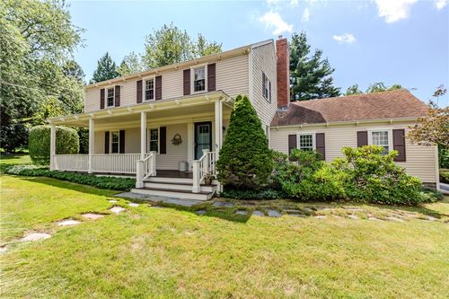 10 Circle Dr, Middletown, RI, 02842-4606 | Card Image