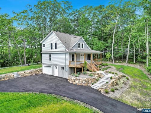 305 Mountainside Dr, Highland Lakes, NJ, 07422 | Card Image