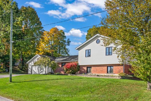 210 James St, Paisley, ON, N0G2N0 | Card Image