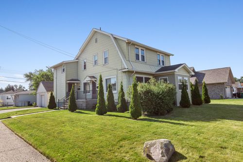 unit1-main-level-4205 18th St, Wyandotte, MI, 48192-6922 | Card Image