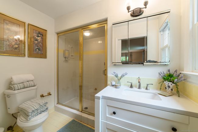 33 Saw Mill Rd, House other with 4 bedrooms, 3 bathrooms and null parking in Newtown CT | Image 19