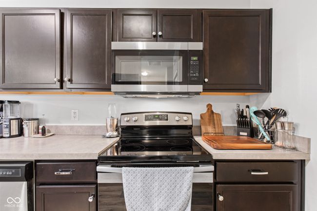 UNIT-400 - 12035 Zircon Ln, Condo with 2 bedrooms, 3 bathrooms and null parking in Fishers IN | Image 18