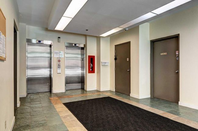 301 - 128 2 Avenue Se, Condo with 3 bedrooms, 2 bathrooms and 1 parking in Calgary AB | Image 4