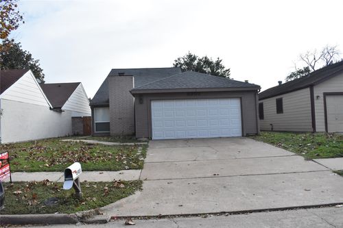 8903 Kalewood Dr, Houston, TX, 77099-1524 | Card Image