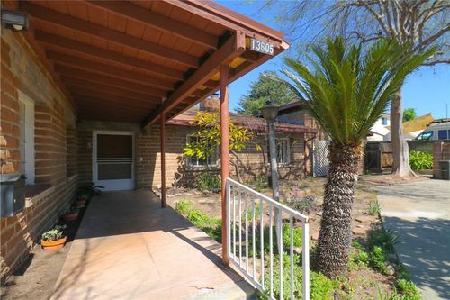 13605 La Cuarta St, Whittier, CA, 90602-2515 | Card Image