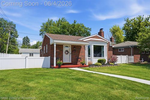 29764 Marquette St, Garden City, MI, 48135-3600 | Card Image