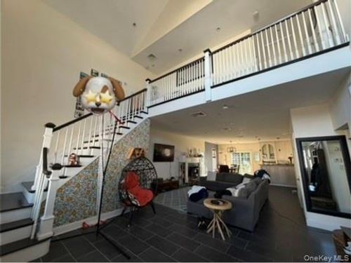 23 Arizona Ave, Syosset, NY, 11791-3101 | Card Image