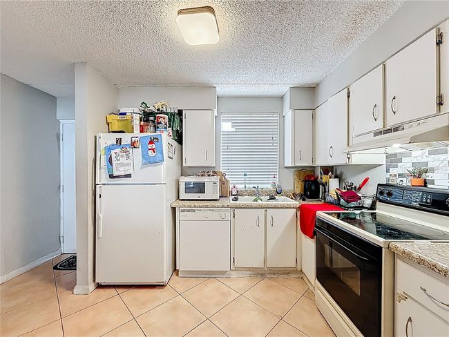 APT-312 - 6065 Nw 186 Th St, Condo with 2 bedrooms, 2 bathrooms and null parking in Hialeah FL | Image 5
