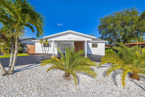 2101 N 56th Ave, Hollywood, FL, 33021-3301 | Card Image