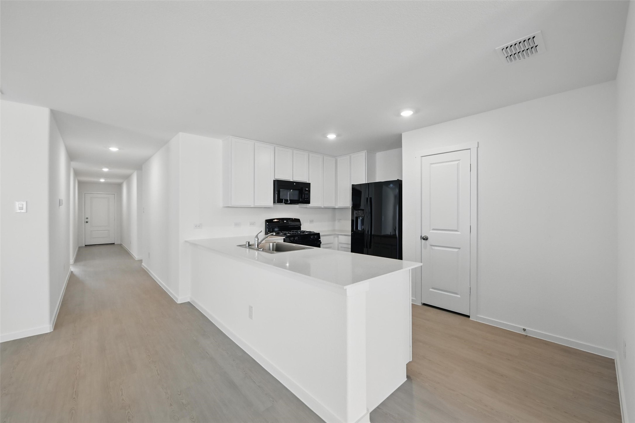 Residential Lease in Rhome 3