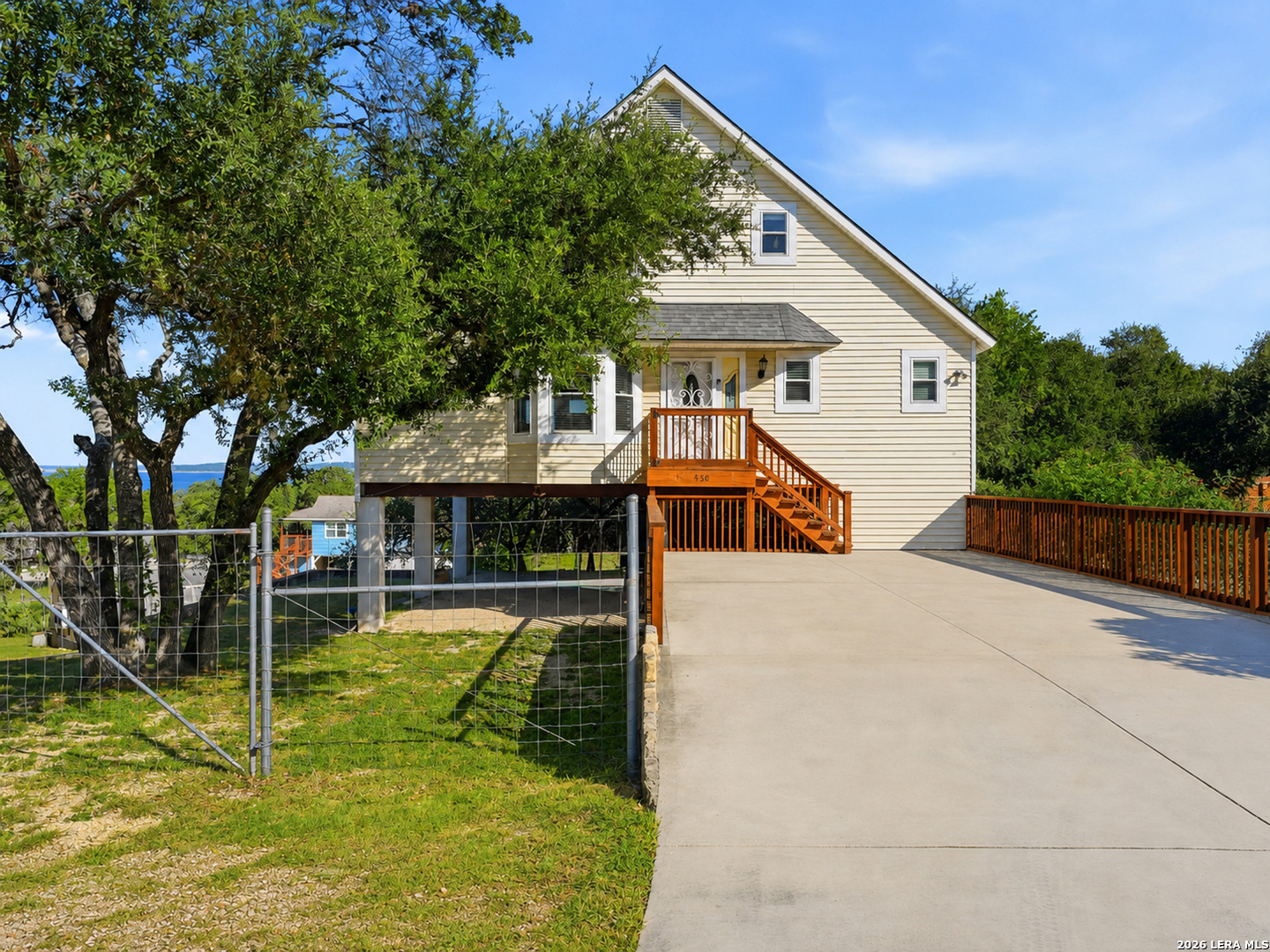 Residential in Canyon Lake 4