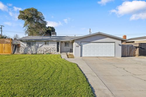 3814 W Judy Avenue, Visalia, CA, 93277 | Card Image