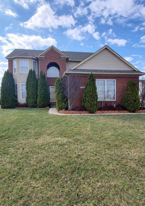 6388 Sadie Ln, Van Buren Twp, MI, 48111 | Card Image
