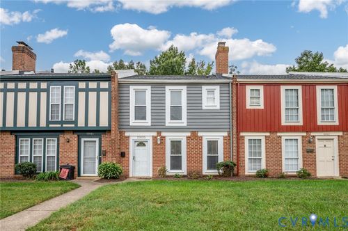 10405 Hyannis Dr, North Chesterfield, VA, 23236-3709 | Card Image