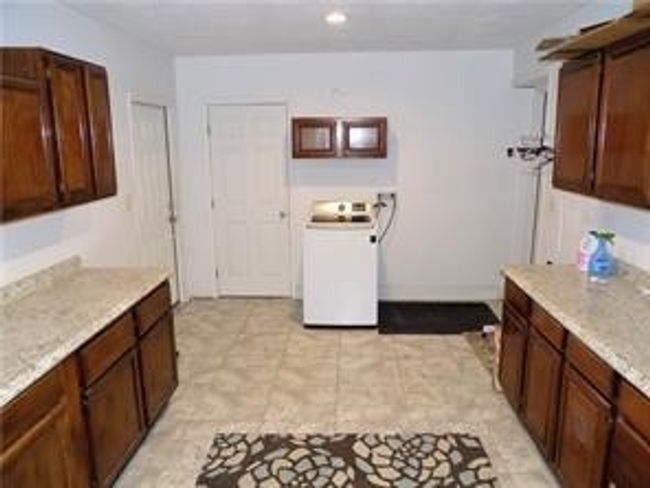 C - 33 Redstone St, Condo with 2 bedrooms, 1 bathrooms and null parking in Republic PA | Image 4