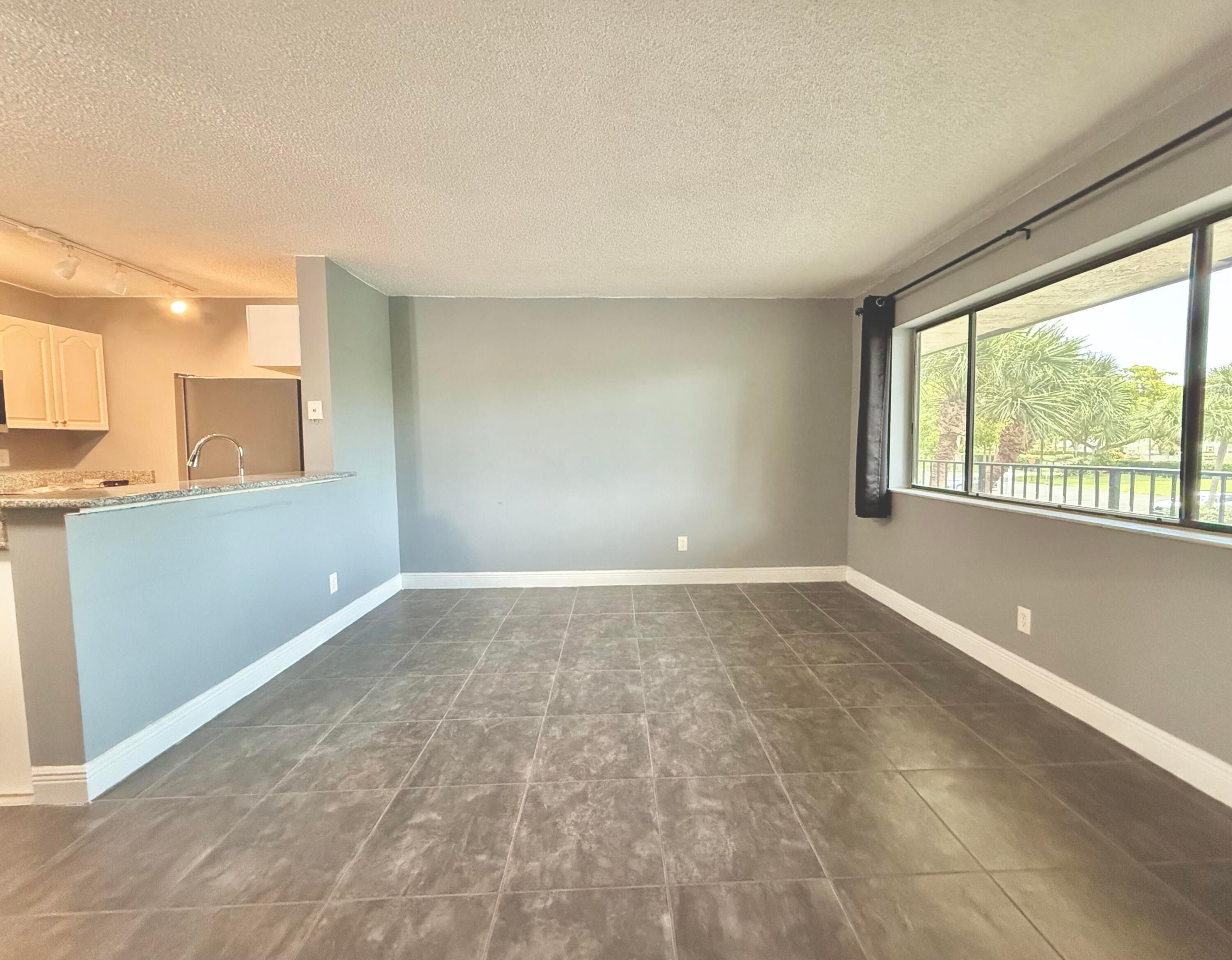 Residential Lease in Boynton Beach 5