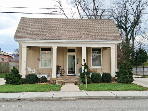 106 Villa St, Mcminnville, TN, 37110-2137 | Card Image