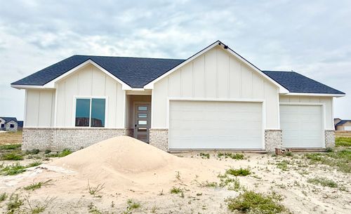 5503 N Toben Ct, Bel Aire, KS, 67226-8867 | Card Image