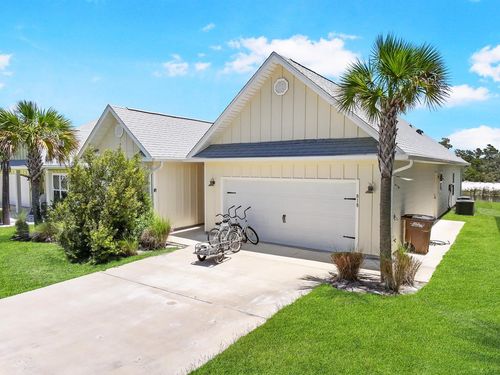 818 Backwater Rd, Port St Joe, FL, 32456-4984 | Card Image