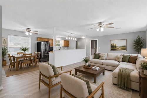 1910 Lake View Dr, Perry, OK, 73077-1308 | Card Image