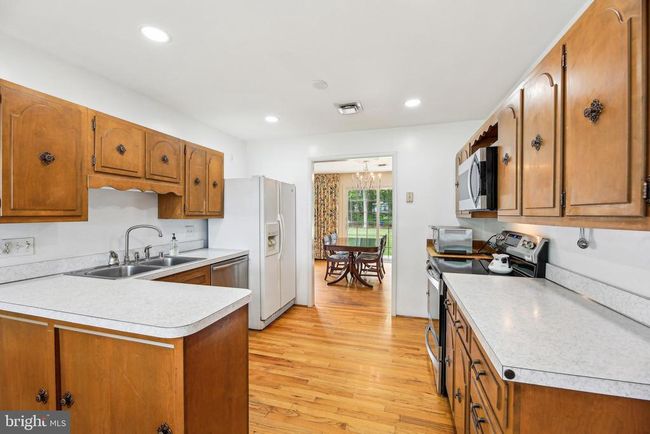 7410 Good Luck Rd, House other with 4 bedrooms, 3 bathrooms and null parking in LANHAM MD | Image 21