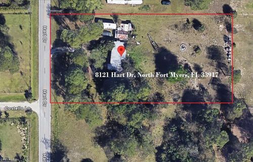 8121 Hart Dr, NORTH FORT MYERS, FL, 33917-1781 | Card Image