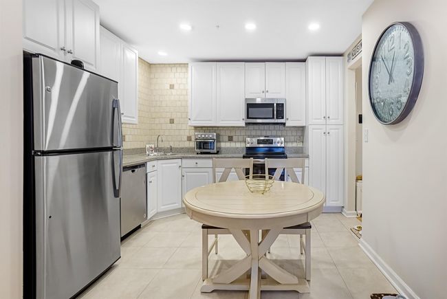 APT-14 - 8915 Bergenwood Ave, Condo with 1 bedrooms, 1 bathrooms and null parking in North Bergen NJ | Image 9
