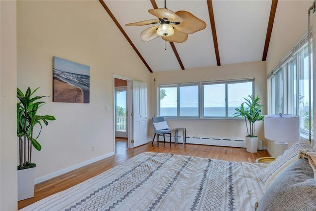 Bedroom with water views | Image 15