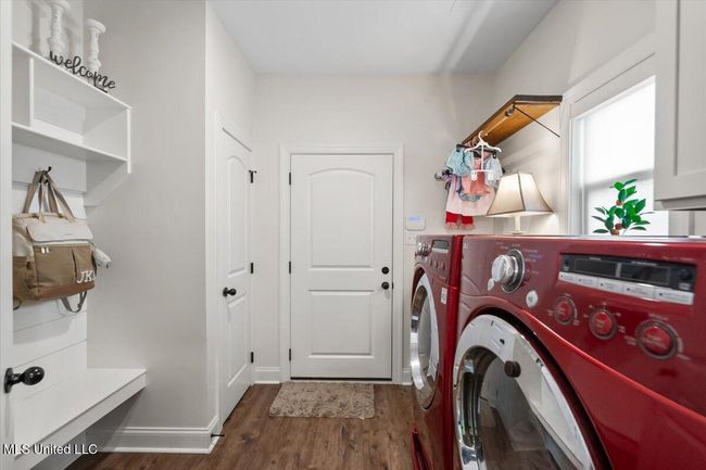Mud room/Laundry room | Image 21