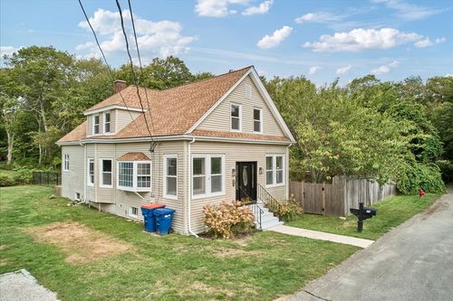 70 Hathaway St, Fairhaven, MA, 02719-1746 | Card Image