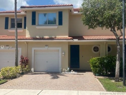 2823 S Evergreen Cir, Boynton Beach, FL, 33426-8657 | Card Image