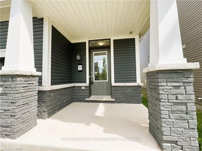 35 - 7789 Kalar Rd, Condo with 3 bedrooms, 3 bathrooms and 2 parking in Niagara Falls ON | Image 2