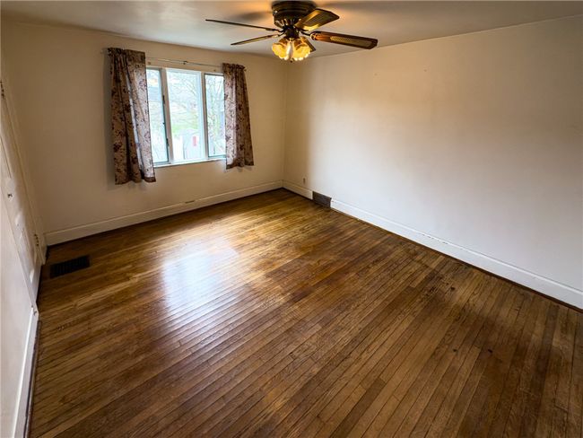 3rd bedroom | Image 15