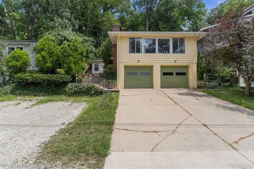 1558 W Jones Drive Sw, Ann Arbor, MI, 48105 | Card Image