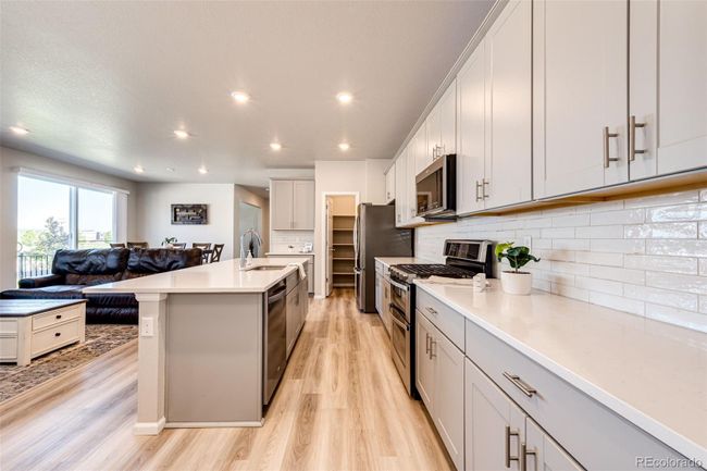 1009 Morning Glory Rd, House other with 3 bedrooms, 3 bathrooms and 2 parking in Brighton CO | Image 4