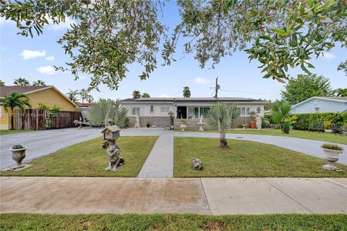 9911 Haitian Dr, Cutler Bay, FL, 33189-1613 | Card Image