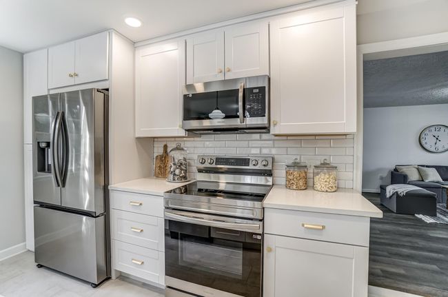 2551 Caroline Ave, House other with 4 bedrooms, 3 bathrooms and null parking in Bexley OH | Image 9