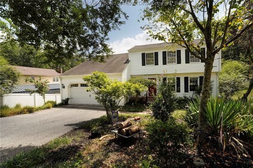 5334 Luray Ln, Cross Lanes, WV, 25313-1222 | Card Image
