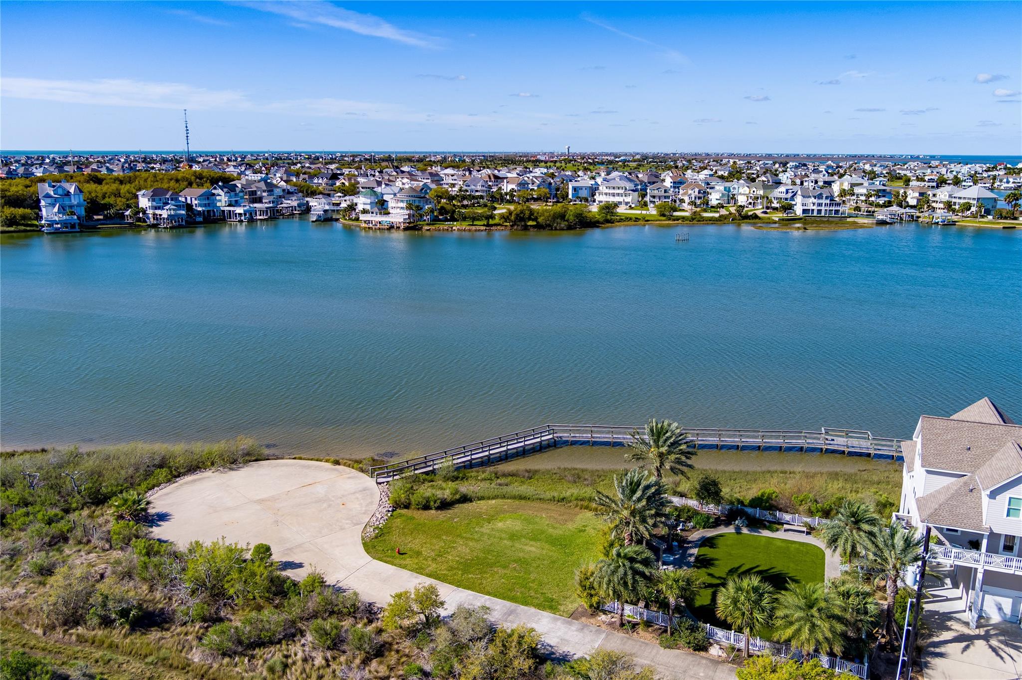 Land in Galveston