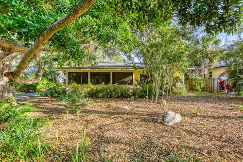 224 Lyndhurst St, Dunedin, FL, 34698-7578 | Card Image