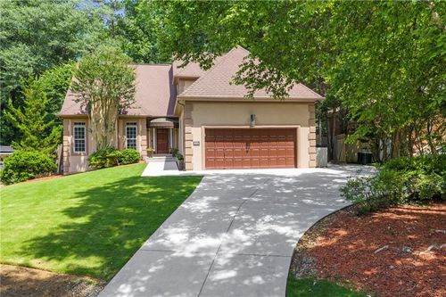 451 Landover Dr, Decatur, GA, 30030-1351 | Card Image