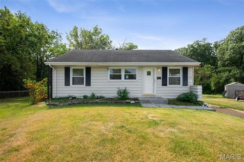 10300 Ross Cir, Saint Louis, MO, 63137-4129 | Card Image