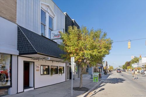 261 N State St, Caro, MI, 48723-1560 | Card Image