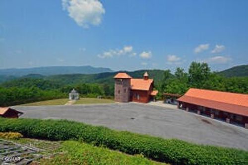 1740 High Rock Way, Sevierville, TN, 37862 | Card Image