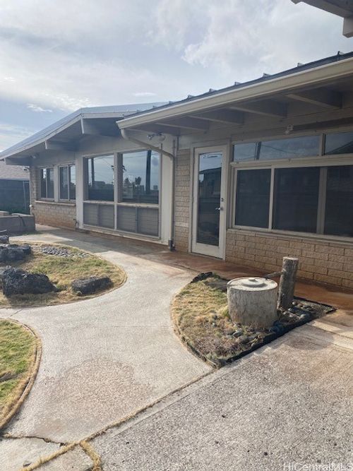 501 Analu St, Honolulu, HI, 96817-1624 | Card Image