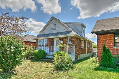 974 Queensdale Ave E, Hamilton, ON, L8T1H7 | Card Image