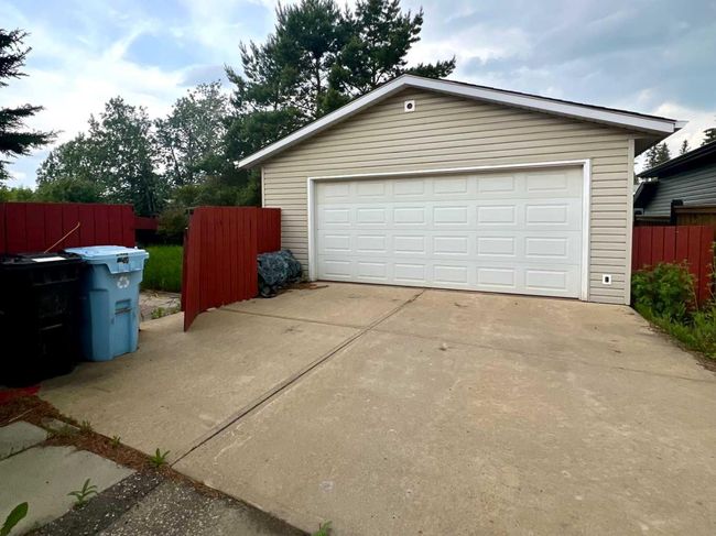 165 Rogers Crescent, House other with 4 bedrooms, 3 bathrooms and 4 parking in Fort Mcmurray AB | Image 33